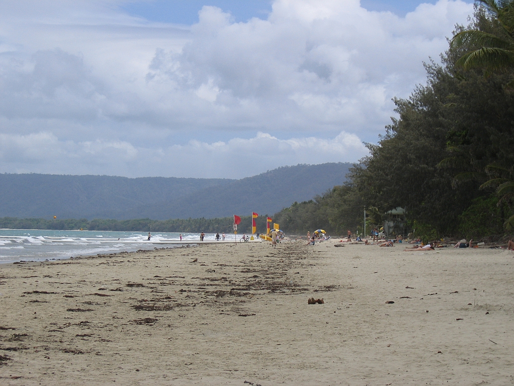 CairnsTC438 Port Douglas.jpg